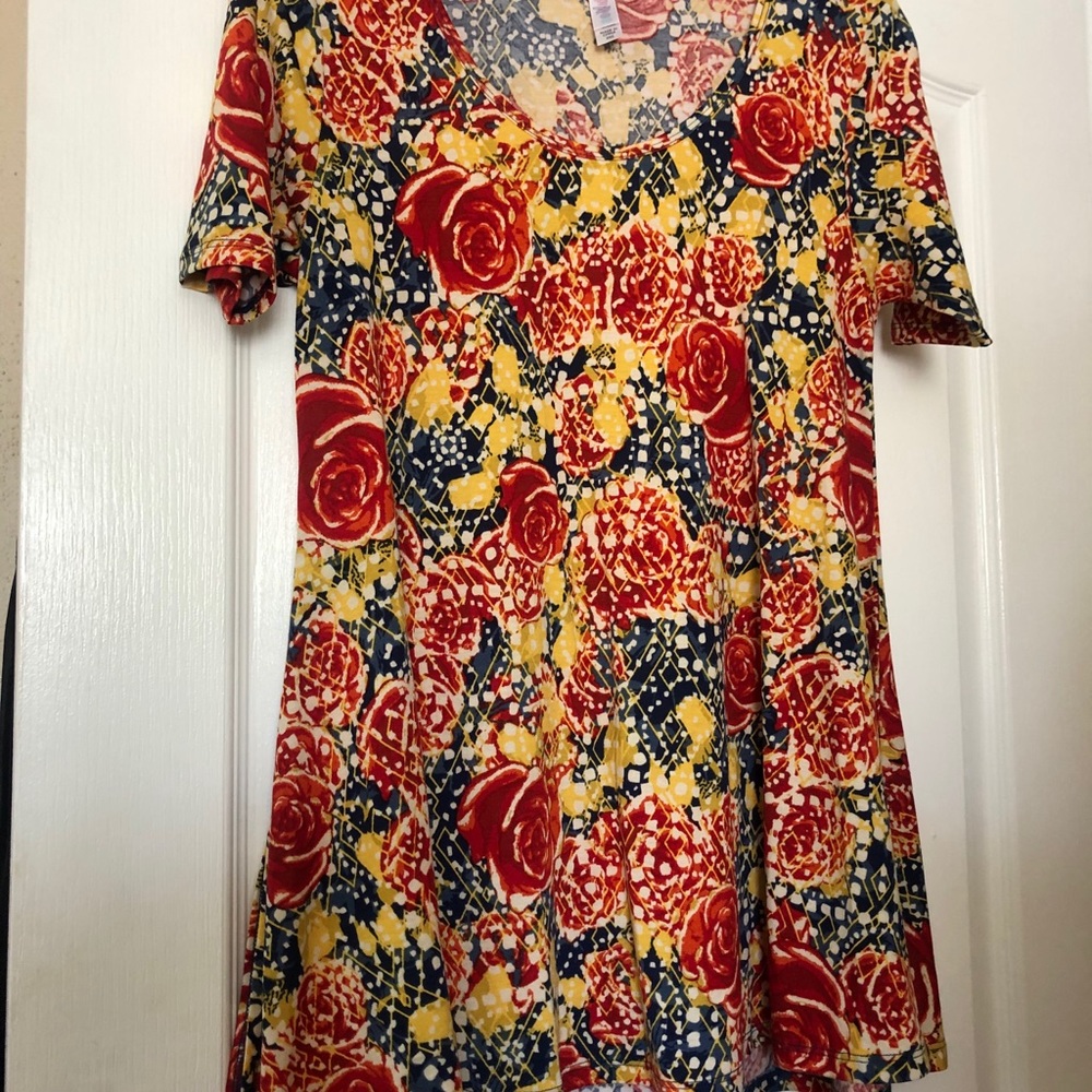 LuLaRoe Perfect Tee